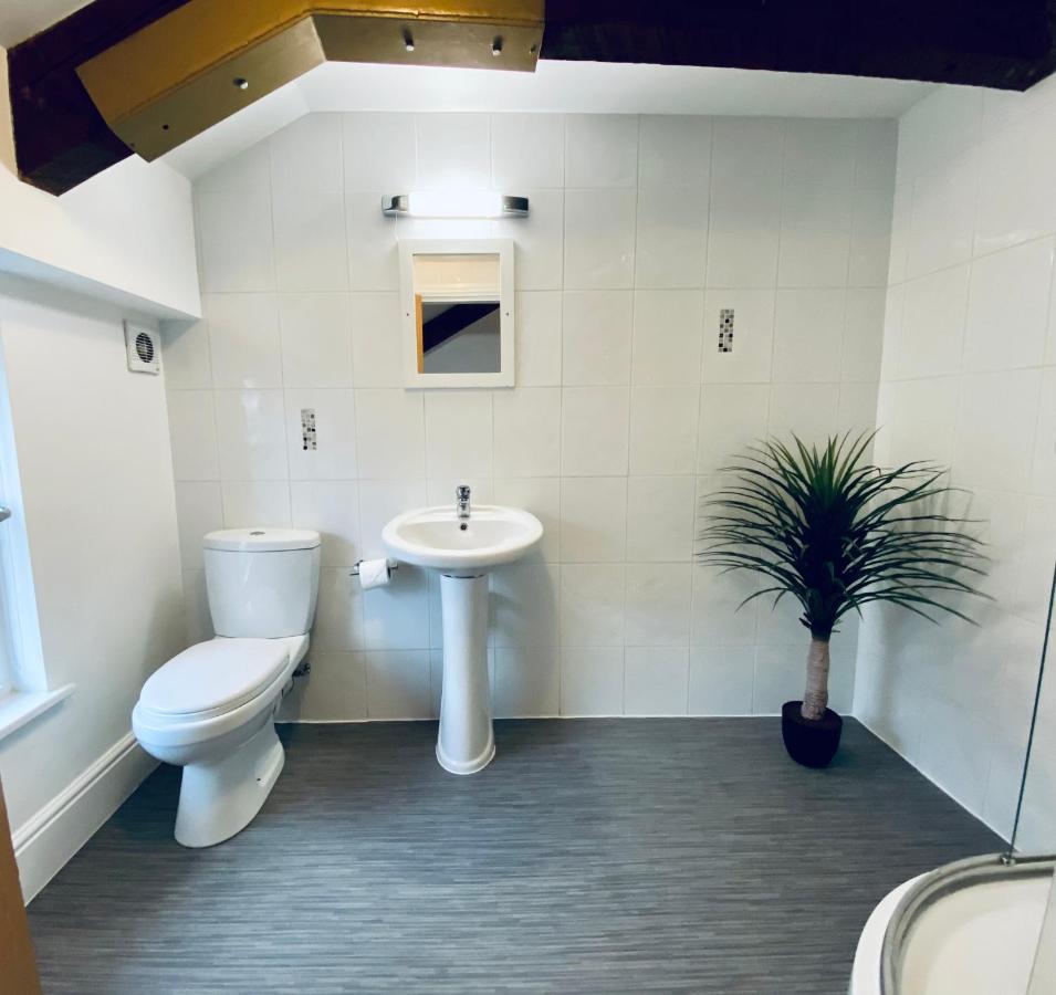 Crows Hotel Ланкастер Экстерьер фото